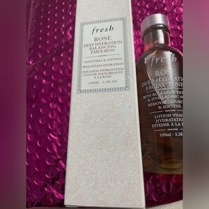 Fresh -Rose Deep Hydration Balancing Emulsion with free fresh toner and mini lip